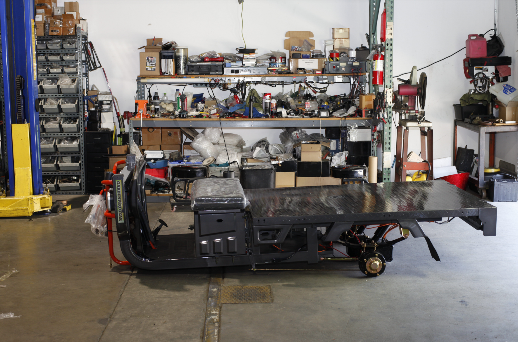 Install vehicle rear wheels