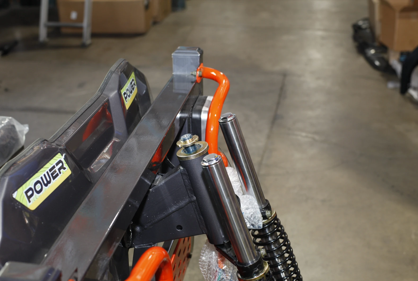 Tighten aluminum shell screws with specialized tools